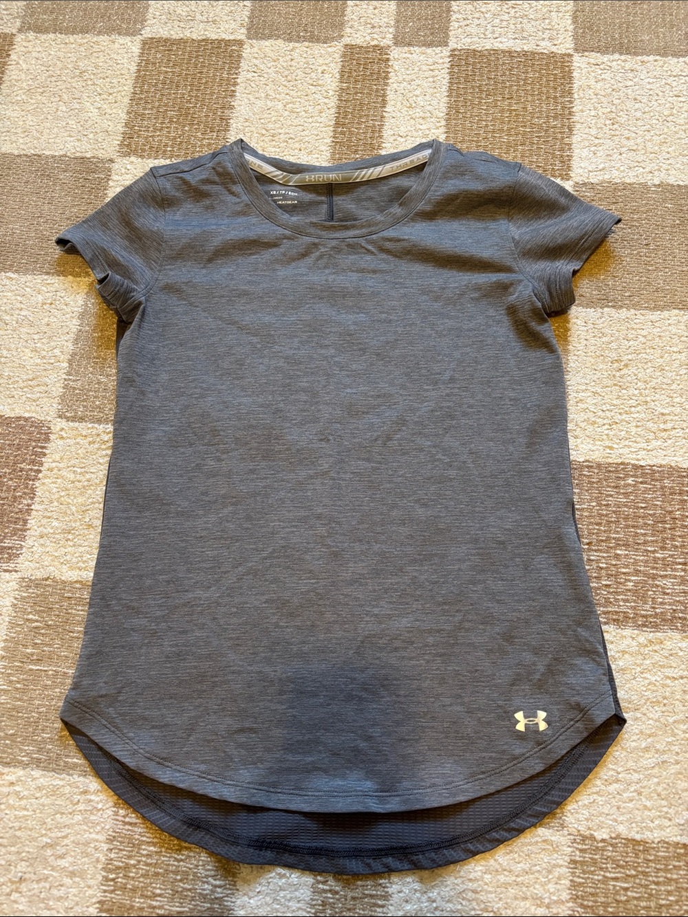 Under Armour Women's Short Sleeve Heather Charcoal Performance Tee
